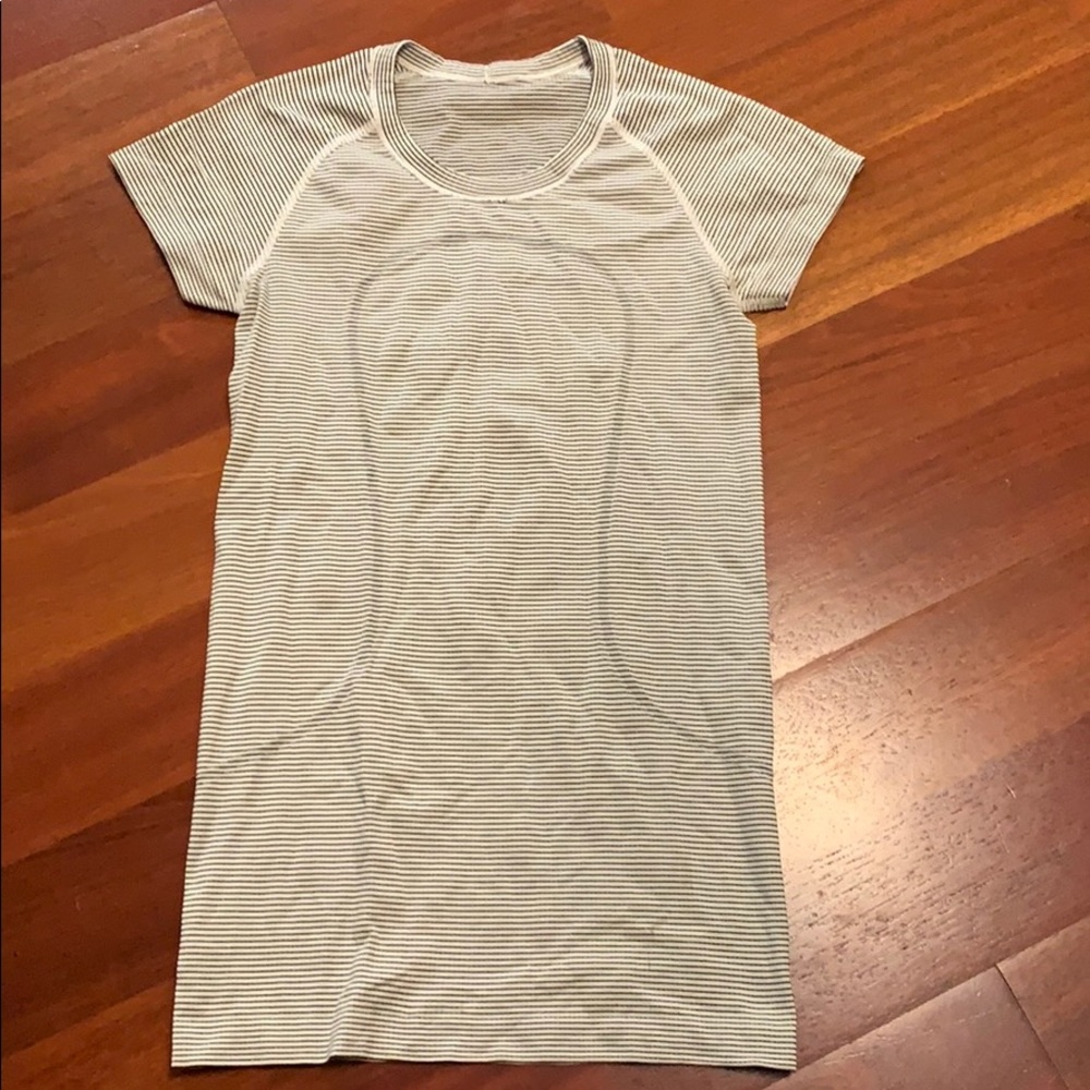 Lululemon Swiftly Tech Short Sleeve